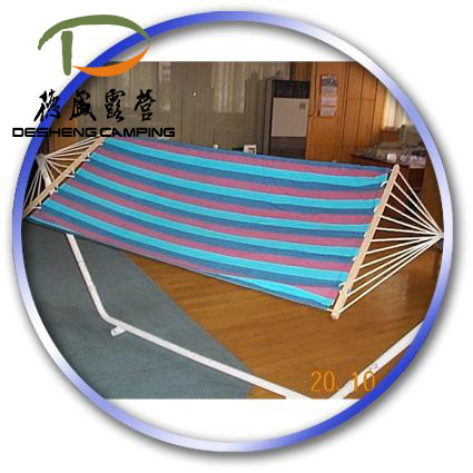 hammock with wooden bar